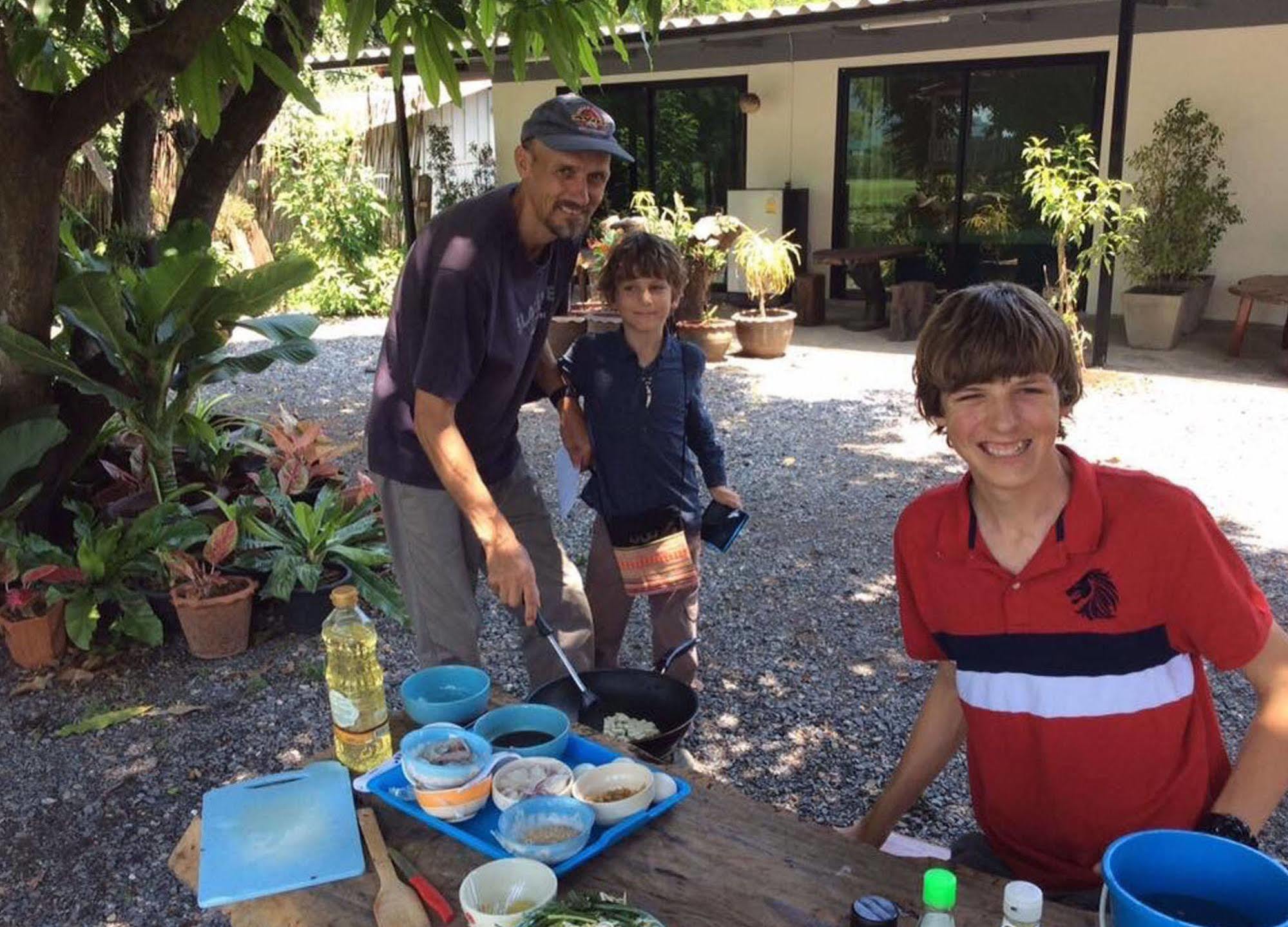 Ban Khok Krathiam Wanlapa Farmstay מראה חיצוני תמונה