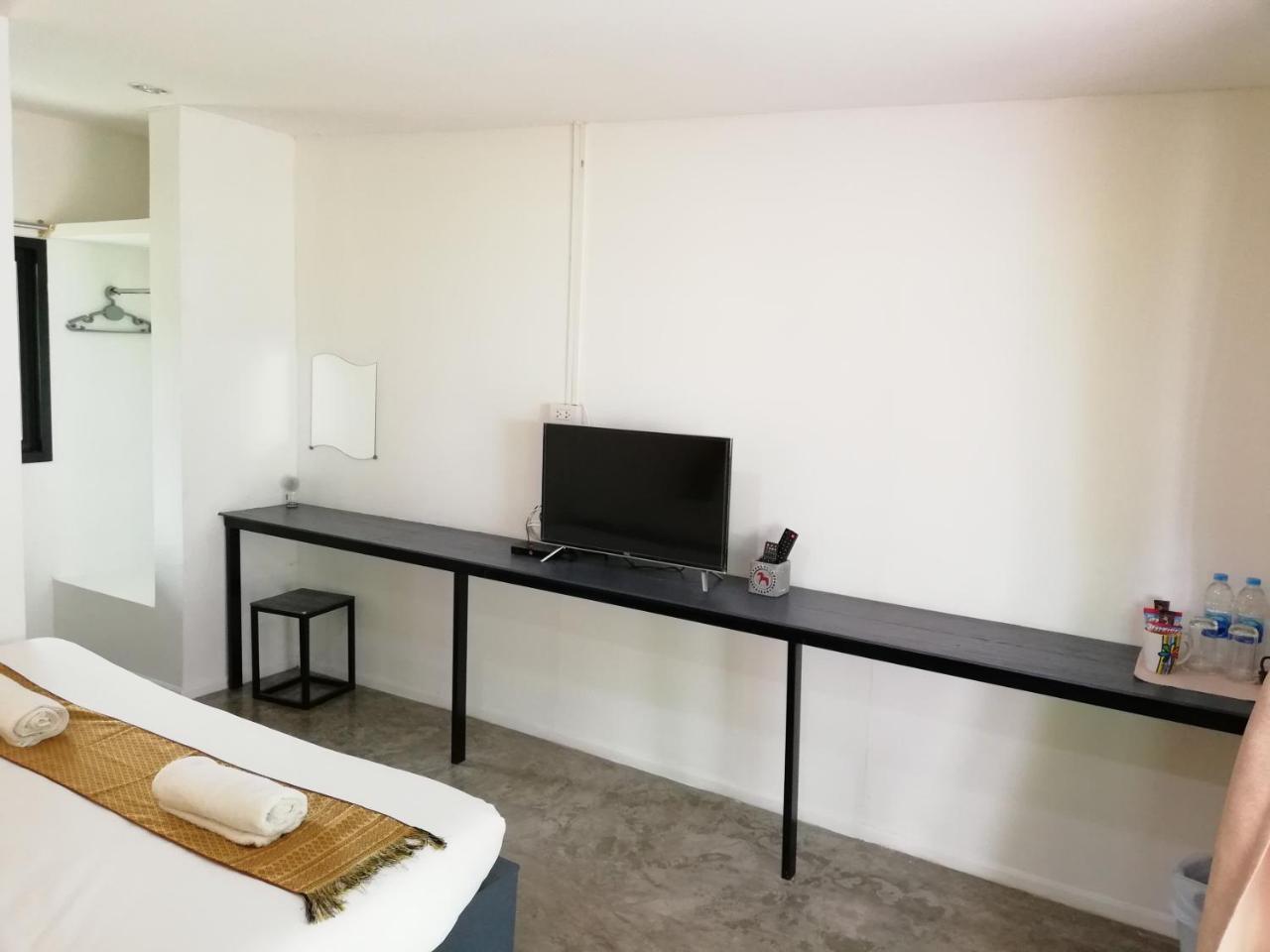 Ban Khok Krathiam Wanlapa Farmstay מראה חיצוני תמונה